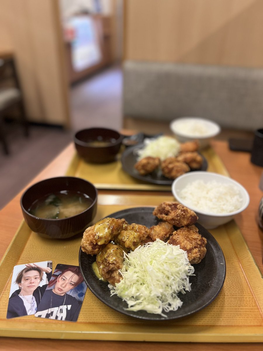 onmaline's tweet photo. まぁまぁ遅めの晩御飯
から好し🍗こってり揚げ物久々だったからきつかったー😮‍💨余った唐揚げは持ち帰り https://t.co/9fsaiFDS8Y