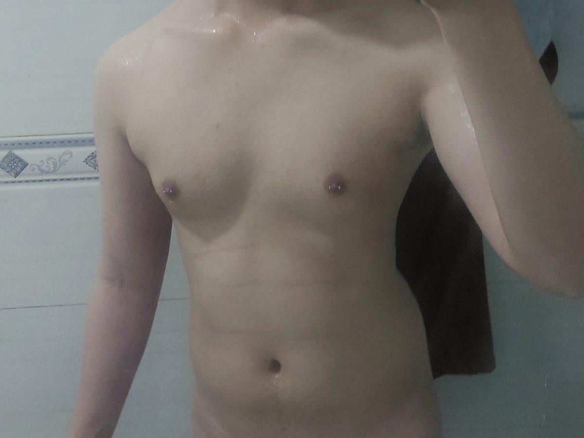 Rich180405's tweet photo. Body check
Tập hoài mà mãi ko to 😟
#lockedboy https://t.co/YoecTiYG2W