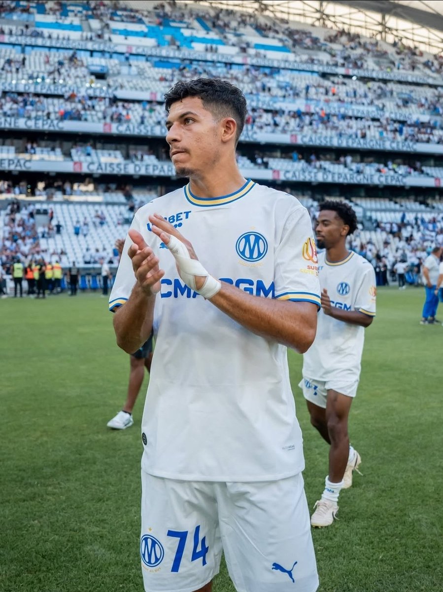 mathis_football's tweet photo. 📲 Kelyann Bezahaf sur Instagram :

« Première au Vélodrome ☝🏽🩵 On continue !! »

🔵⚪️ Une première au Vélodrome pour le jeune Olympien, avec une belle soirée conclue par une victoire face à Bilbao. 🤩

#TeamOM #OMATH https://t.co/E0XKO1C8jE