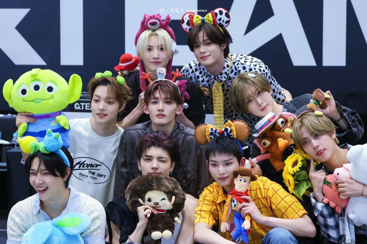 inyumworld's tweet photo. 260809 늑대들츄앙🐺 #andTEAM #앤팀 https://t.co/1cw2bcTg5M