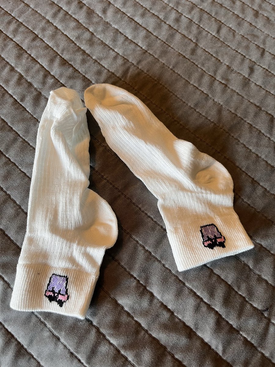 cherry_bomb74's tweet photo. Getting ready for a cutie lil restock😝 https://t.co/3RULC1CfCs