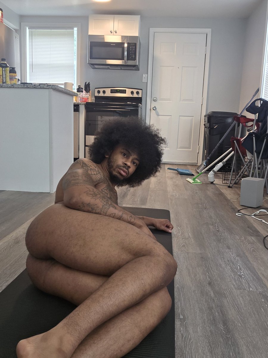 Dfityadig's tweet photo. https://t.co/lZjSqdAyst
I will be doing a naked live yoga session and jerk off session as well. Tonight dont miss out. #FYP https://t.co/2ZRMnytNOP