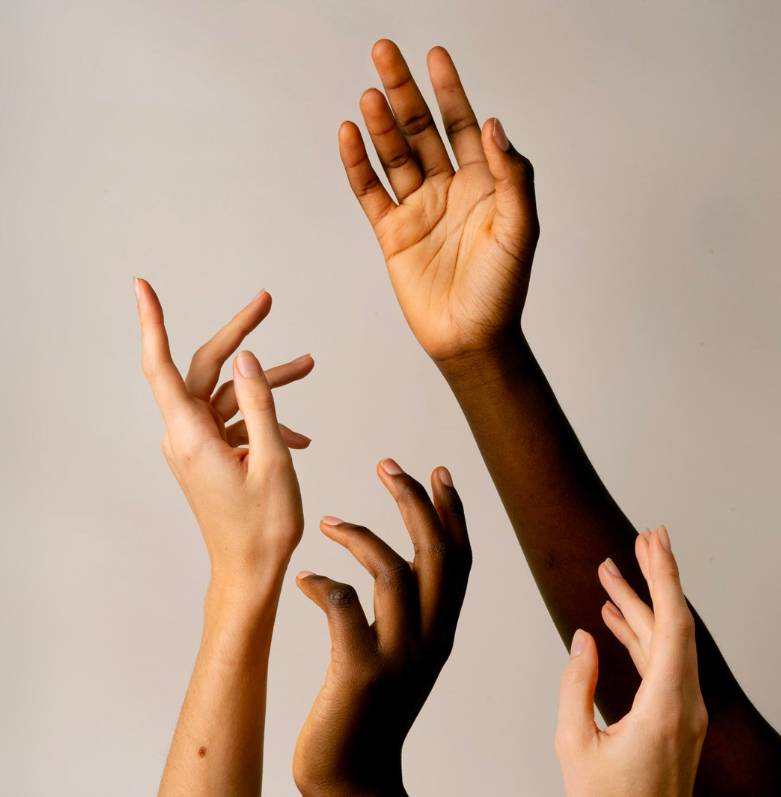 FadiHasanAsad's tweet photo. "A single human canvas.. differences unite us, they never divide us. 🤍🤎"
"لوحة إنسانية واحدة.. تجمعنا ولا تفرقنا الاختلافات. 🤍🤎" https://t.co/cxGgIw6dwC
