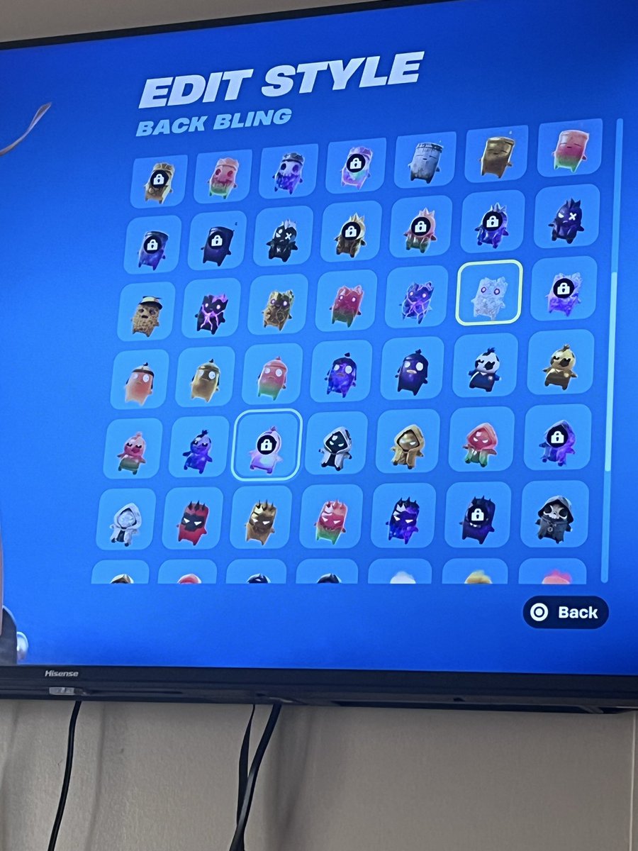 TuesdayBalynn's tweet photo. @FortniteStatus hey do you know why my mastered sprites aren’t transferring to my back bling ? It’s so close to the end of the season and this glitch has been happening . Hope you guys fix this cause other people are also experiencing this ! https://t.co/gkqsCojfGR