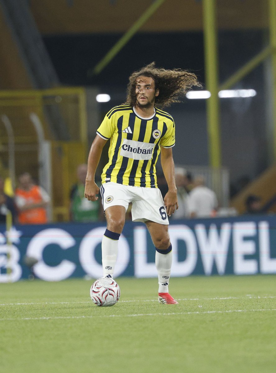SportsDigitale's tweet photo. Matteo Guendouzi: Sahaya çıktığım andan itibaren takımım için elimden gelenin en iyisini yapmaya çalışırım. Maçın en iyi oyuncusu seçilmek hiç önemli değil. Benim için önemli olan takımımın kazanması ve taraftarlarımız için galibiyet almak. Şampiyon oluyorsak zaten benim için en önemli şey odur.