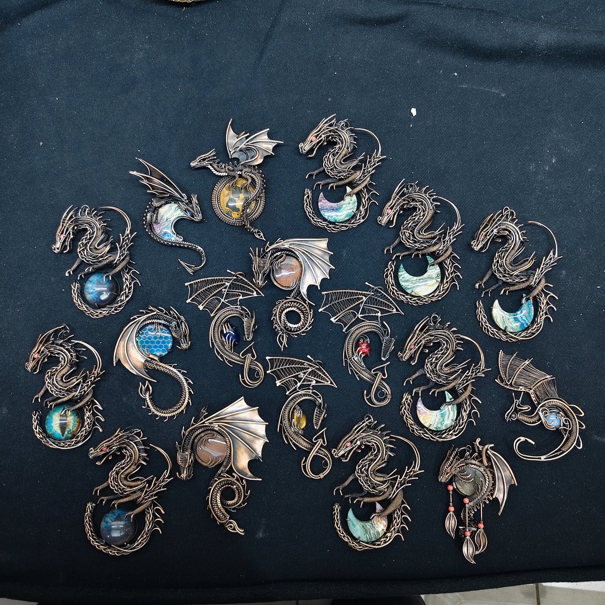 dhullart21's tweet photo. Wire wrapped dragon pendant https://t.co/6cCH9h0K9q