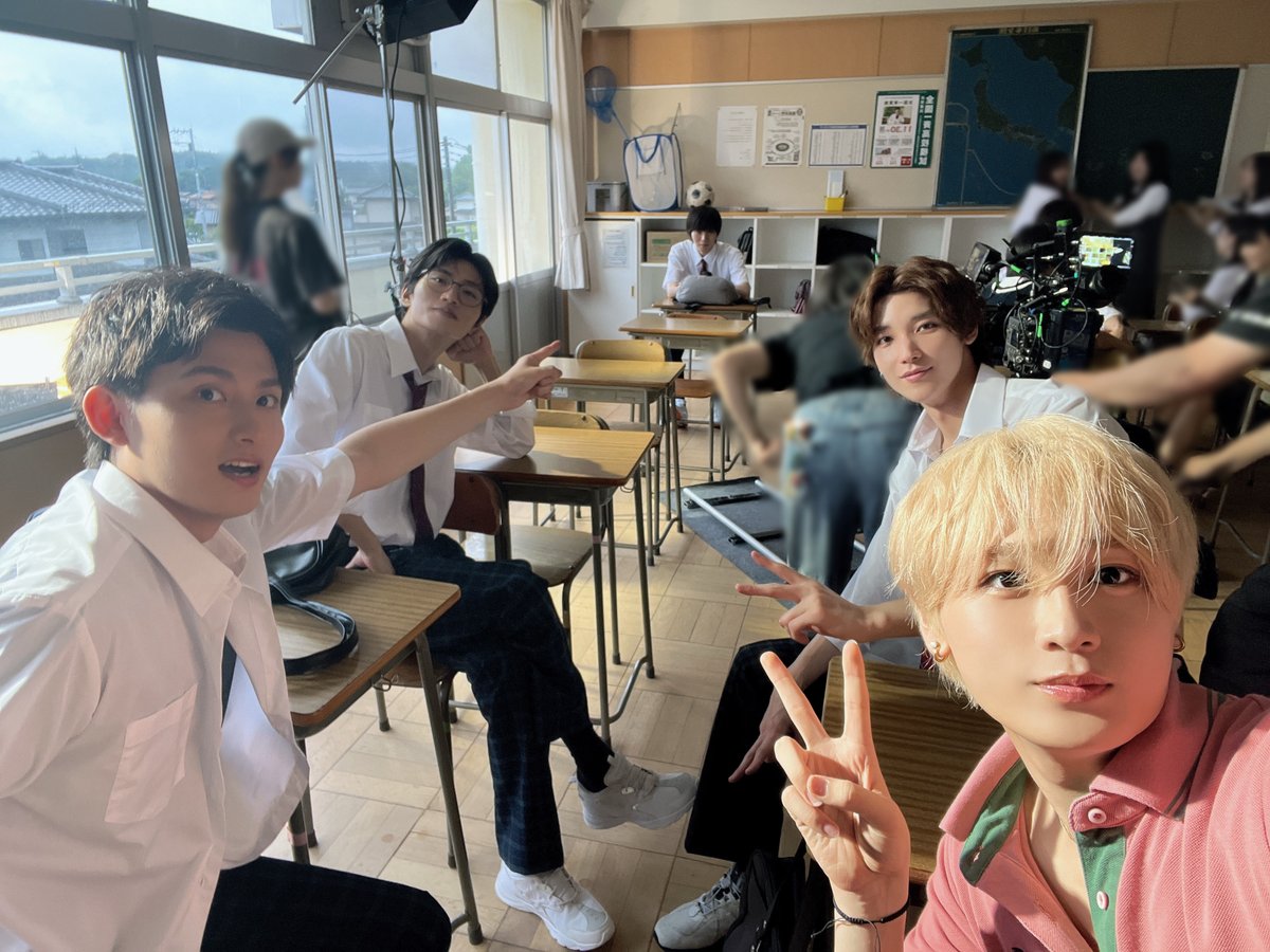 official_DXTEEN's tweet photo. [📸]260810

読売テレビ ドラマDiVE
『陽キャ集団にいる芹沢は、俺の前だと様子がおかしい』第1話
@dramaDiVEP_ytv

#佐伯裕真 役で #田中笑太郎 が
出演させていただきました🐣

感想は #陽キャ集団 をつけて
たくさんポストしてください！
来週の放送もお楽しみに☺︎

TVer見逃し配信ページ
🔗https://t.co/yIuppo2OPw

･･━━･･━━･･━━･･━━･･
エンディング主題歌
#DXTEEN 'IDOL'🎧
https://t.co/cWRRkk4xaQ

@genjibu_sdr #原因は自分にある。 #小泉光咲 さん
@topcoat_staff #四坂亮翔 さん
@KimuraKaiki #木村魁希 さん
@yukihayama1027 #葉山侑樹 さん
#DXTN #DXTEEN_IDOL