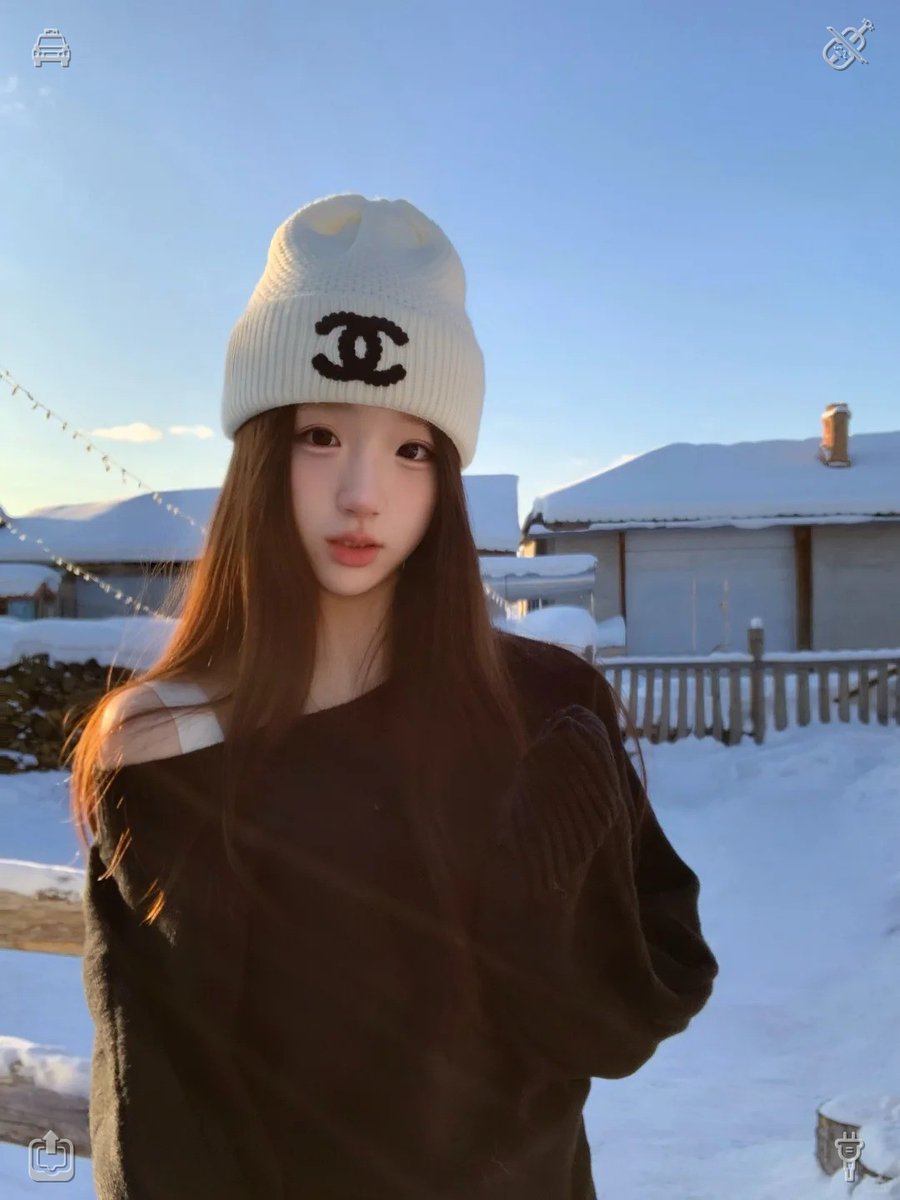 endofendhz's tweet photo. Football instills in us the unwavering conviction that relentless effort unlocks boundless potential, and every heartfelt dedication is destined to blossom into splendid and rewarding outcomes. 🦥 You have the power to achieve incredible feats. https://t.co/LxXYS6teec
