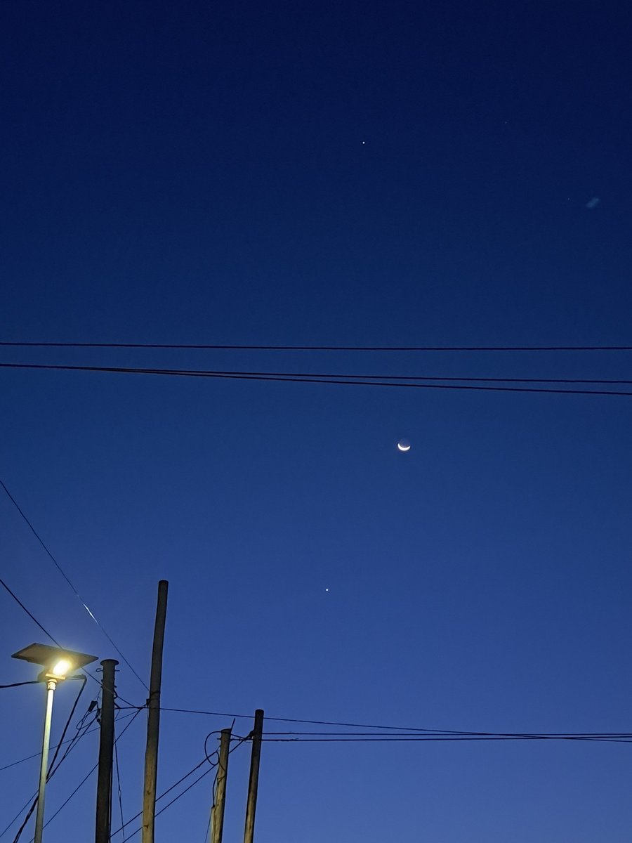 Josephine_bk's tweet photo. I tried to capture a moon moment  for Lisabeti but the wires were having none of it. I tried a different area still the wires refused to leave us alone 😞

cc: @lizmutesi https://t.co/4oAsJ9fHyO