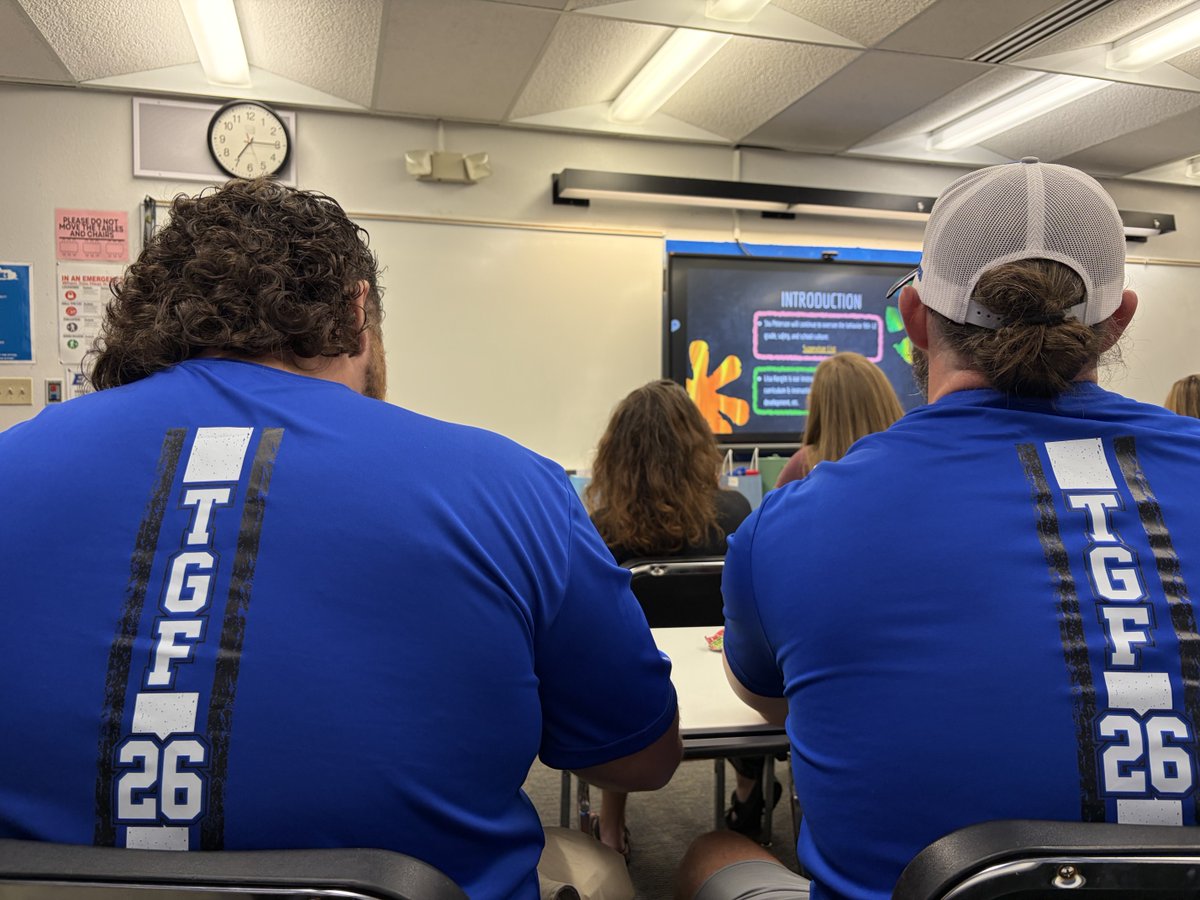 coachhargitt's tweet photo. Emmett Football 🏈 coaches rocking their gear ⚙️ at Day 1 of teacher 👩‍🏫 training https://t.co/NN5aK1nxMU