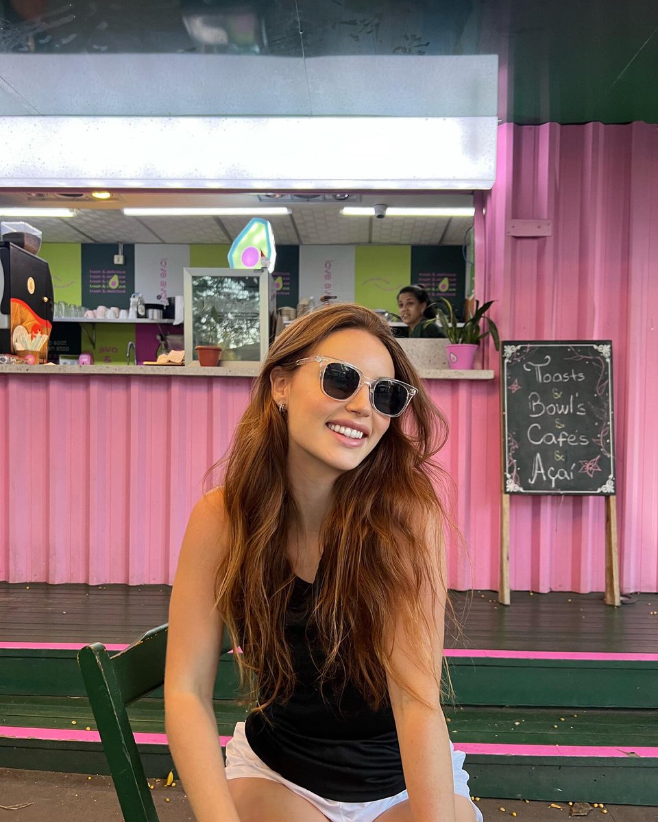 Patrciamq3's tweet photo. Found a super cute pink little shop
#DailyLife
#FoodDiary
#PinkCafé
#Açaí #PastaLover https://t.co/PCLbKSxkWO