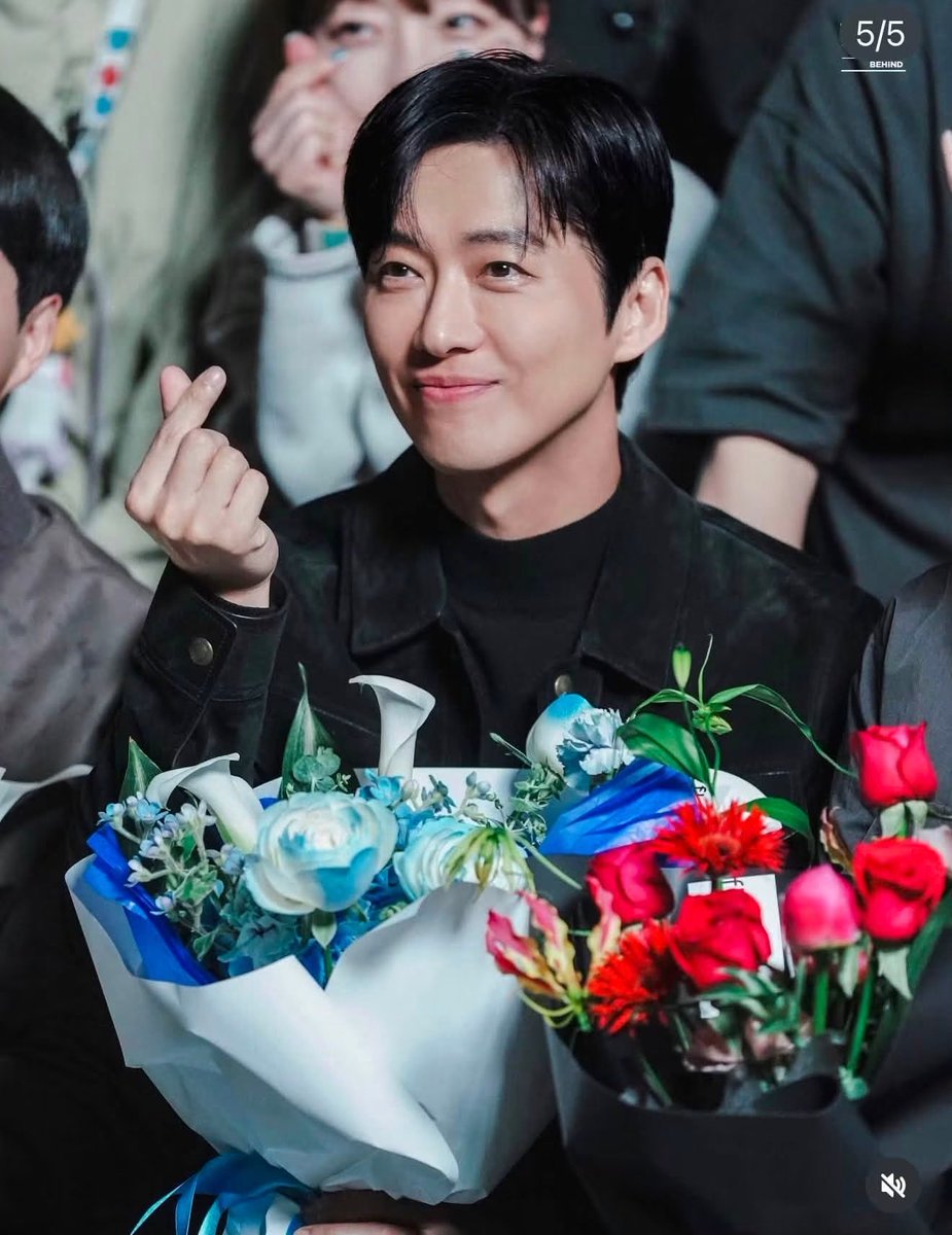 PipatP2's tweet photo. ซีรีส์จบแล้ว ไม่อยากให้จบเลย จะคอยติดตามผลงาน พี่นัมกุง มิน เสมอ ฮือออ อย่าเลี้ยงลูกนานนะคะ คิดถึง 🥹❤️🫶 #TheHasband #NamKoongMin https://t.co/1zk7R0qq1C