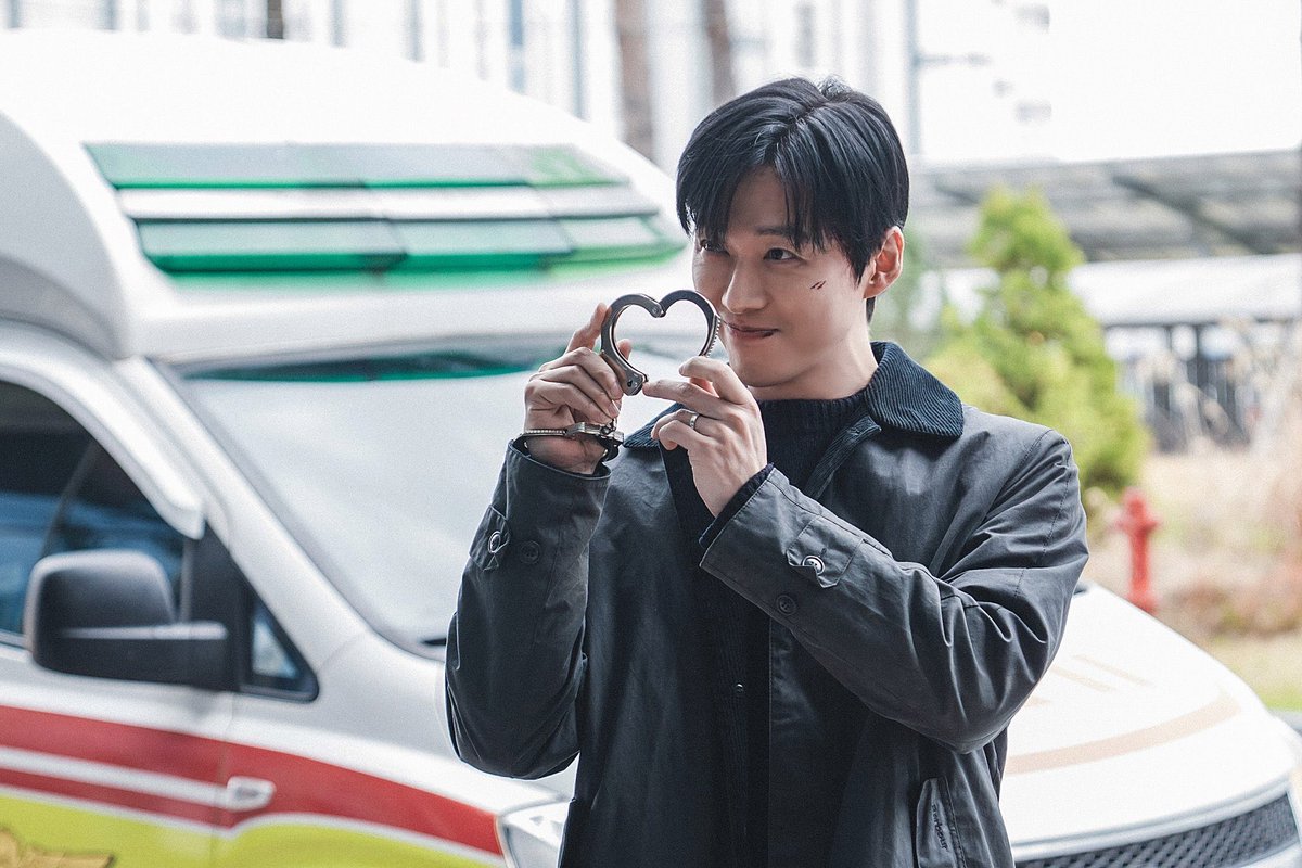 PipatP2's tweet photo. ซีรีส์จบแล้ว ไม่อยากให้จบเลย จะคอยติดตามผลงาน พี่นัมกุง มิน เสมอ ฮือออ อย่าเลี้ยงลูกนานนะคะ คิดถึง 🥹❤️🫶 #TheHasband #NamKoongMin https://t.co/1zk7R0qq1C