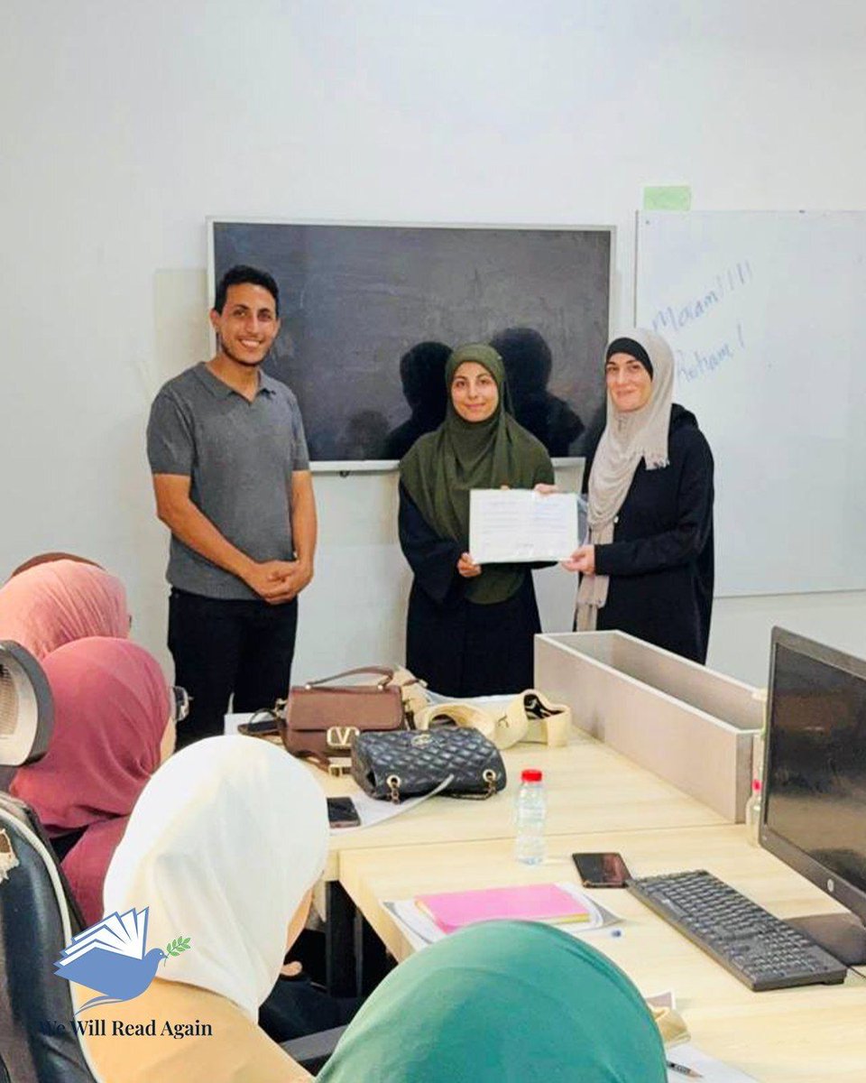 GazaGreatMinds's tweet photo. Certificates in hand. Words on paper. Futures taking shape.
We celebrated the university students who completed the Writing Course. They showed up, wrote, and grew. This is what happens when women in Gaza choose to learn.
Congratulations to every graduate. Your voices matter.
#WeWillReadAgain