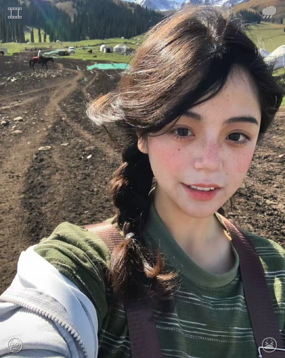 arelicabrera21's tweet photo. Morning jogging harmoniously merges athletic energy with the gentle charm of nature. The energetic pace and serene pre-dawn vistas enhance one another, crafting a distinctive and restorative everyday scene. 🌴 Grocery Shopping: The cheese has been purchased. https://t.co/eKImR54l3W