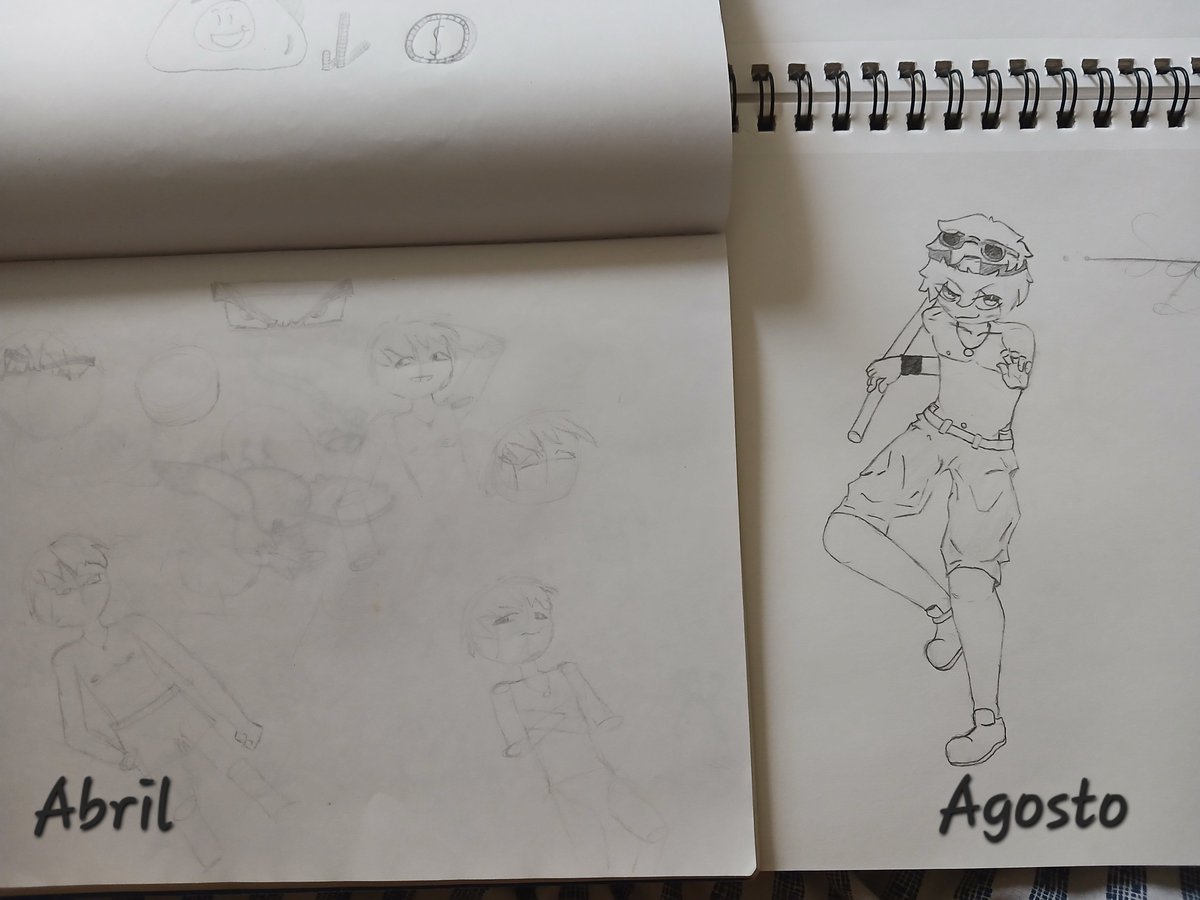 sulfonicargo98's tweet photo. Mi evolución a lo largo de 4 meses dibujando seriamente 🫂, espero que les guste y que se animen a hacerlo también 🫂 
#art #traditionalart #minecraft_art https://t.co/yzuMquspG3