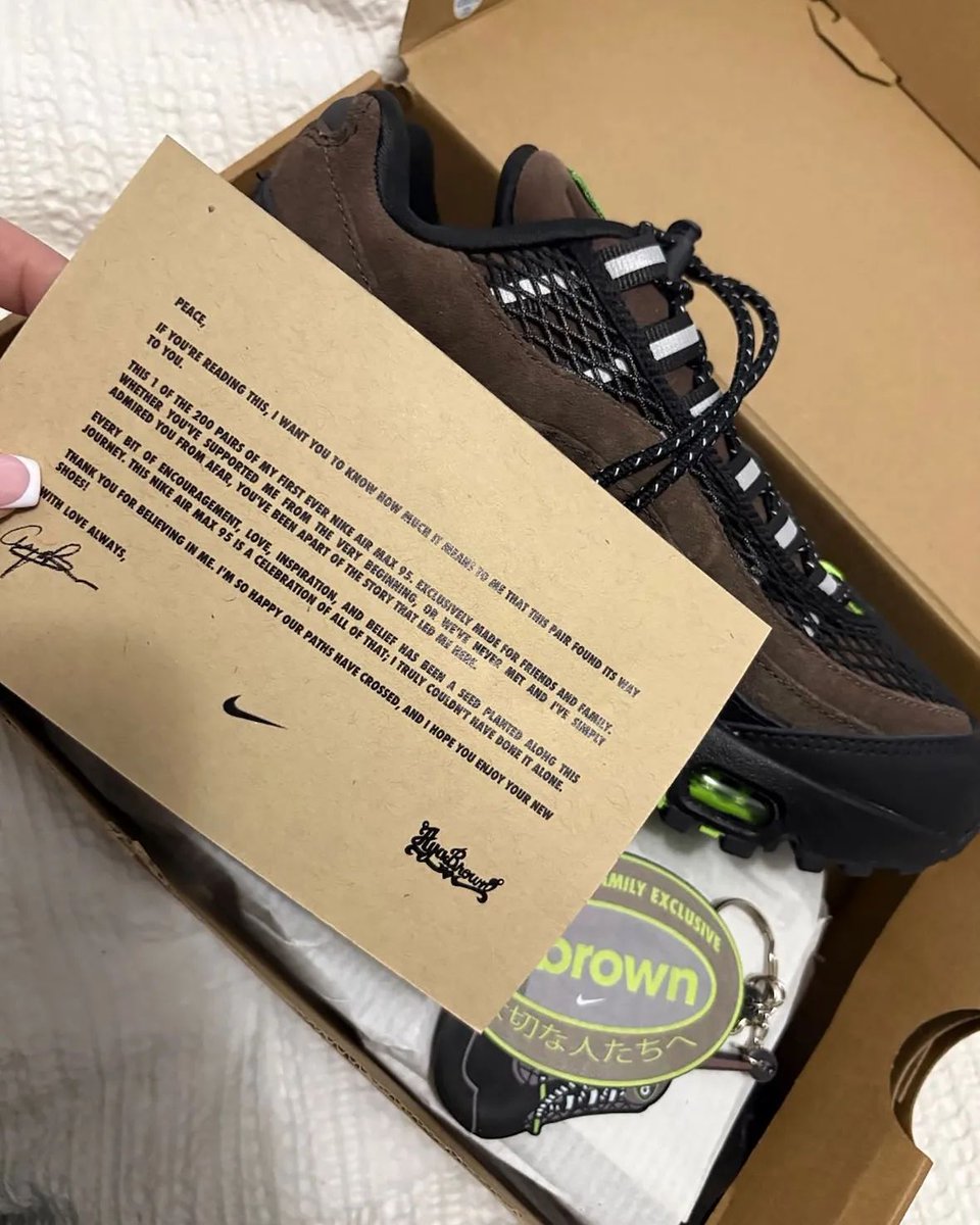TheSiteSupply's tweet photo. The Aya Brown x Nike Air Max 95 is reportedly limited to just 200 pairs 👀 https://t.co/fBp5mZxPby