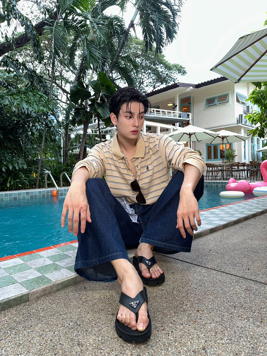 Siriupsorn's tweet photo. เติมใจด้วยคนหล่อออ😎

KHUNPOL x PradaSummerKit  

#KHUNPOL  
#PradaSummerKit  
#Prada https://t.co/cJqadYqxXG