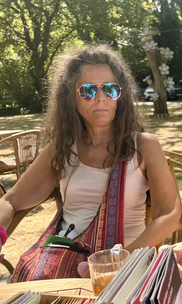 tarot4all's tweet photo. Just sitting here in my default setting… scanning people https://t.co/m5zVVKtEzh