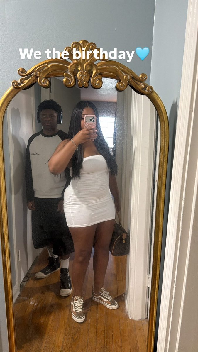 jazlynmarie____'s tweet photo. Anyways me and my son fly af, happy birthday to us❤️ https://t.co/u1H26FgMna