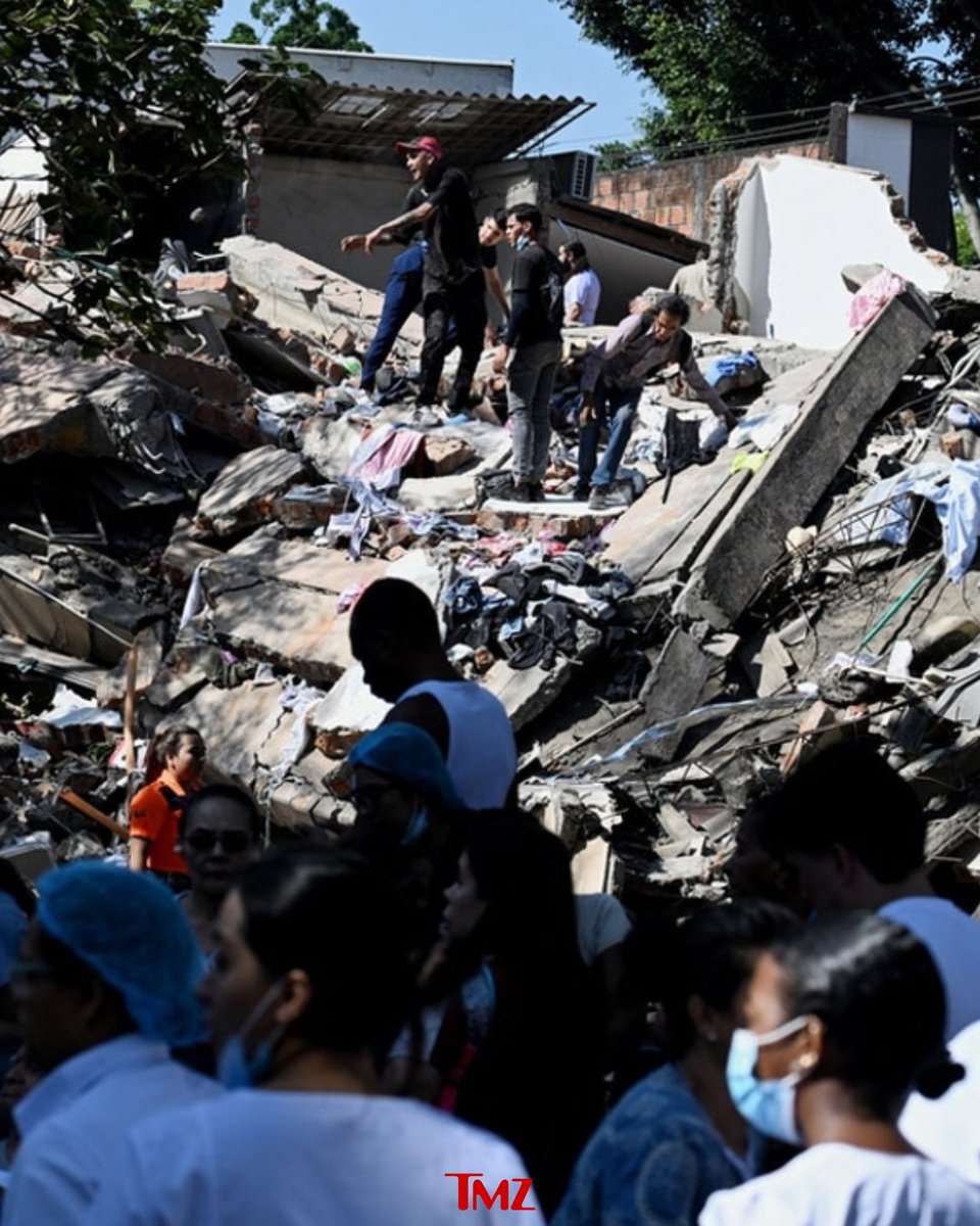 TMZ's tweet photo. Insane videos show Colombia's 7.4 magnitude Earthquake, at least 22 dead.

See more: https://t.co/zeVEQtFhIF

📸: Getty https://t.co/jfiZjUsKHu