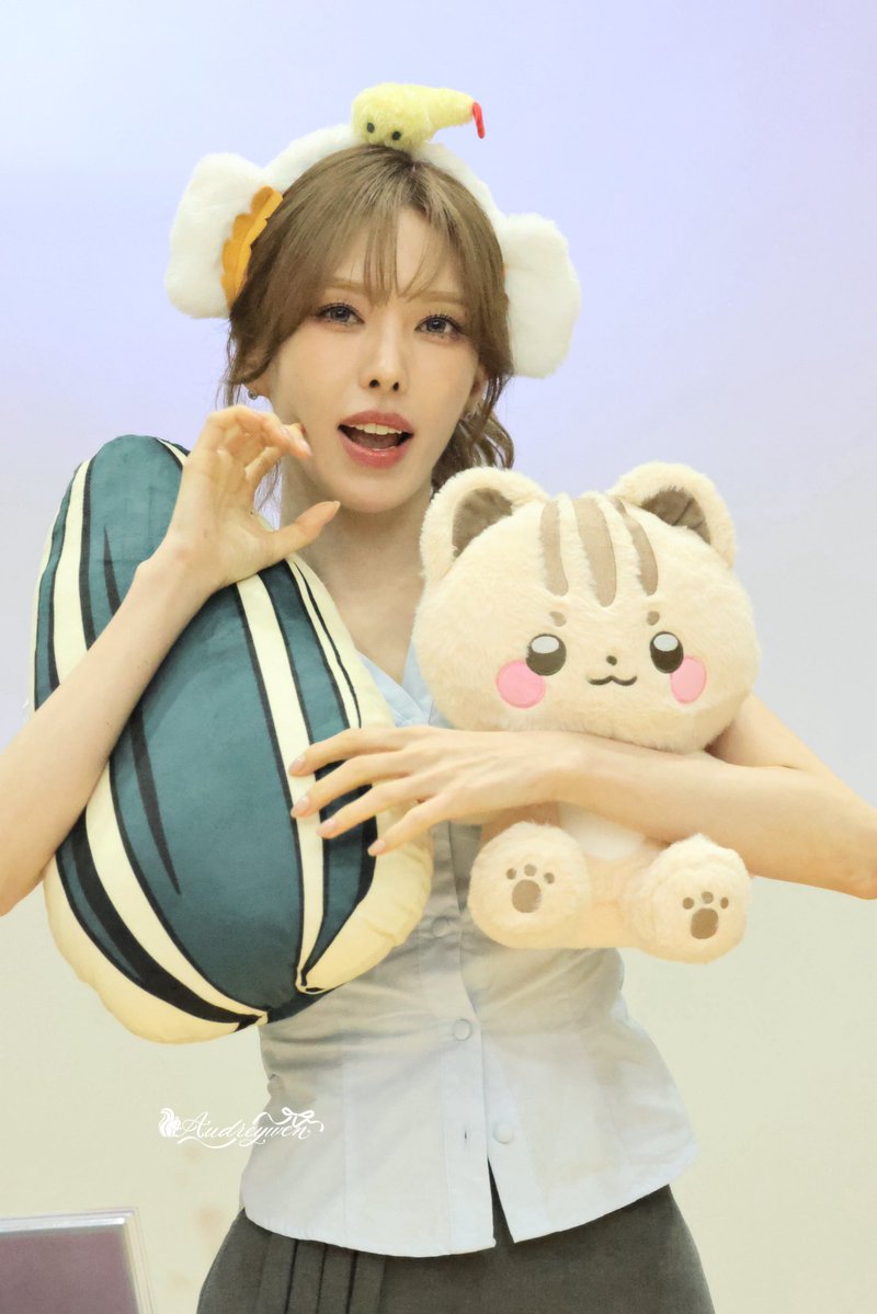 ariawen0221's tweet photo. ୧ ‧₊˚ ⋅♡    
#Wendy
#웬디 https://t.co/Kx7Mzjy8wz