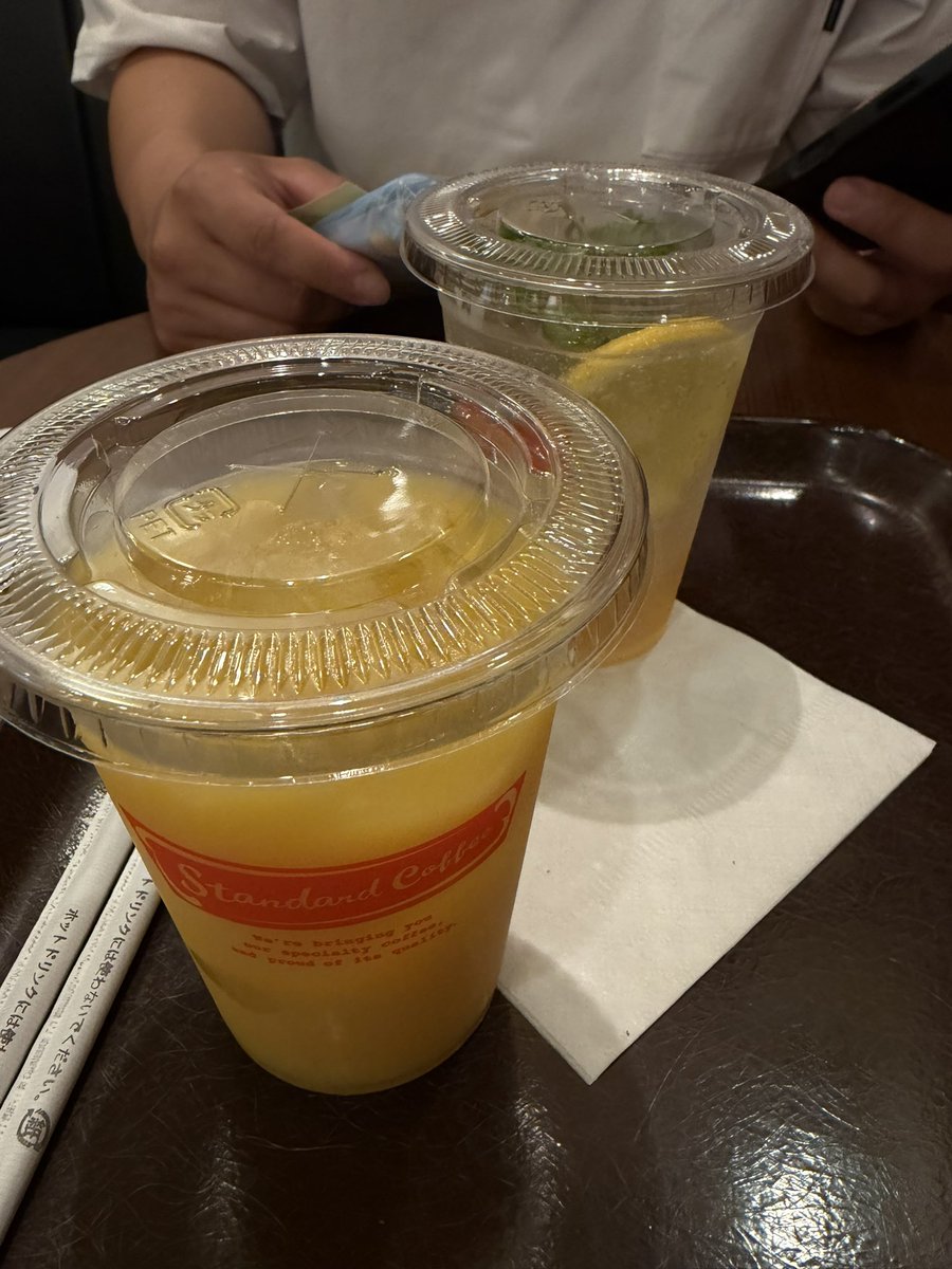 Yu_u_ri_1007's tweet photo. 【オフる会】③

たまちゃんが準備できて10時くらいに出発で
食べたかったパンケーキのお店に𖤐 ̖́-
たまちゃんプレーンで私ベリー
美味しくて幸せな時間だった///
そのあとはあちこち歩いてお買い物
歩き疲れてお喋り休憩🥤
可愛いお店でお目当てのものを買えて
たまちゃん元気になってた!!笑
つづく https://t.co/7L0Rk0SFvx