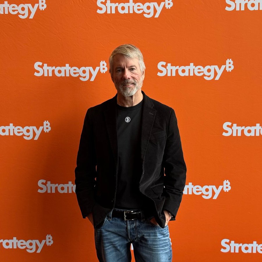 CryptosR_Us's tweet photo. 🚨BREAKING: Michael Saylor's Strategy SOLD 1,690 $BTC for $108.6 Million.

Strategy's total Bitcoin holdings is now 840,447 BTC, and its cash reserves have increased to $4.65 Billion. https://t.co/zLBKRU8NPh