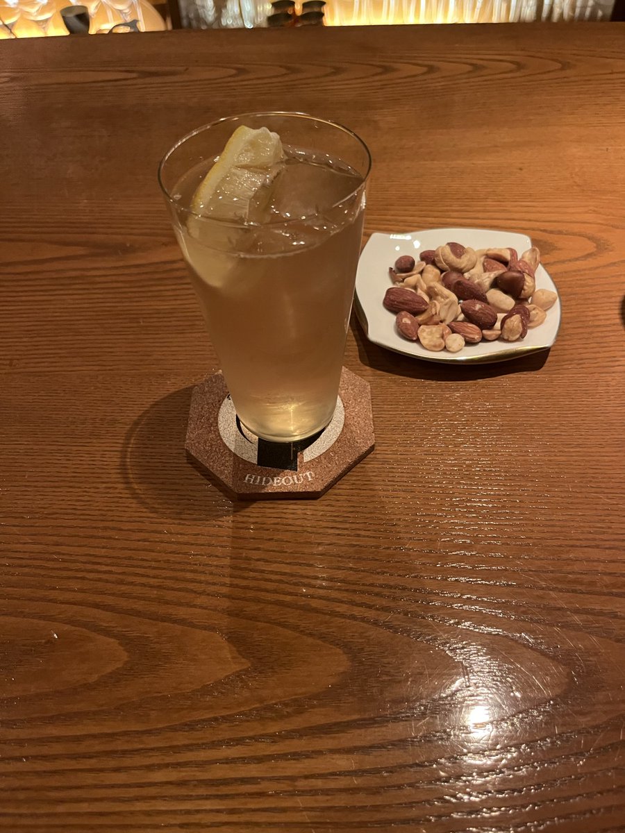 totuan_'s tweet photo. 今日は外飲み https://t.co/nFXwmXo8cF