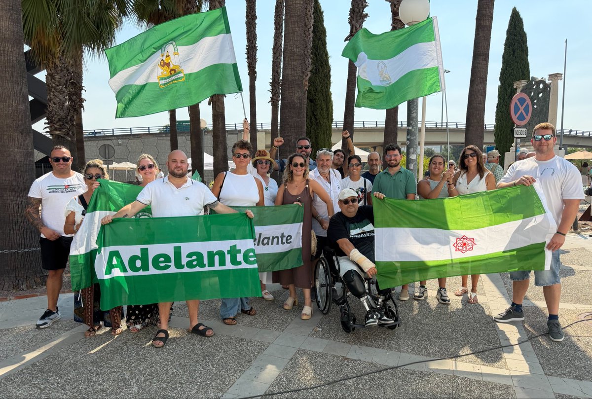 AdelanteAND_DH's tweet photo. Hoy la asamblea de Adelante Andalucía Dos Hermanas en el Km4 de la carretera de Carmona. 

Homenajear a Blas Infante significa seguir defendiendo la Andalucía que soñó. Un pueblo con voz propia

¡VIVA ANDALUCÍA LIBRE! 💚🤍💚 https://t.co/U14zvCsGaF