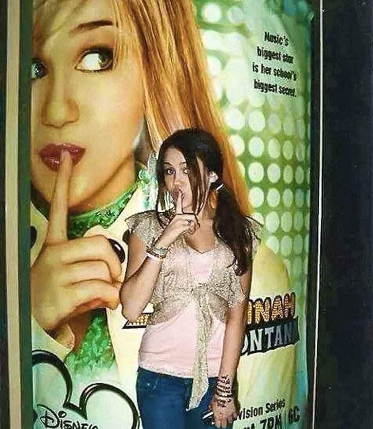 milesangels's tweet photo. detrás de una mujer exitosa está ella misma https://t.co/eOF6pt9uC8