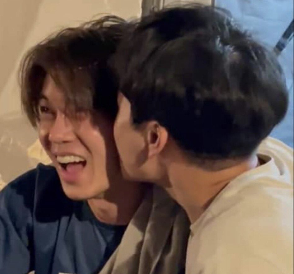 ssavxe_'s tweet photo. แบบนี้ปะคับ👀👀 https://t.co/awagBHns9e