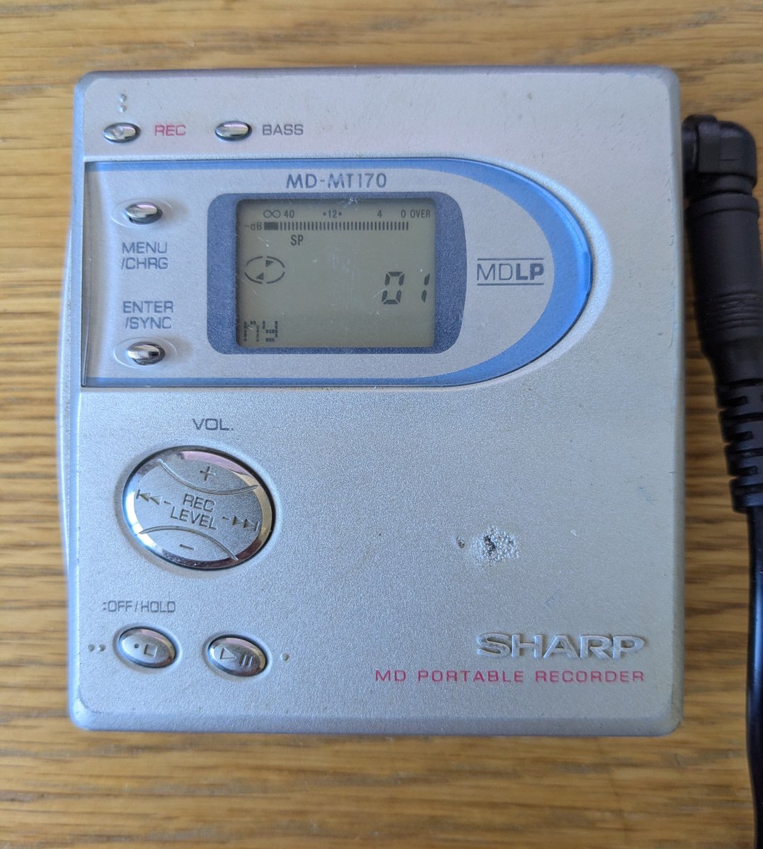 escapist_gamer's tweet photo. Sharp MD-MT170 MiniDisc Player

🕹️ Available now from Escapist Gamer

👉 Check it out here:

#MiniDisc #SharpMiniDisc #SharpMDMT170 #RetroTech #RetroAudio #VintageTech #MiniDiscPlayer #SonyMiniDisc #RetroGaming #EscapistGamer #TechCollector #RetroCollector #2000sTech https://t.co/AAtRHYaLDJ