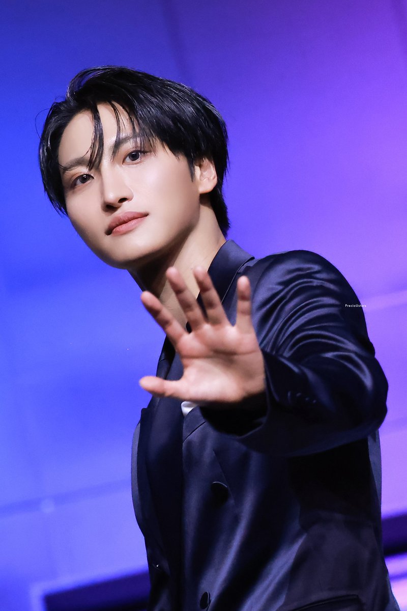 Precio_Ustars's tweet photo. 260809

#ATEEZ #에이티즈 
#SEONGHWA #성화 https://t.co/RrhWszvu8W