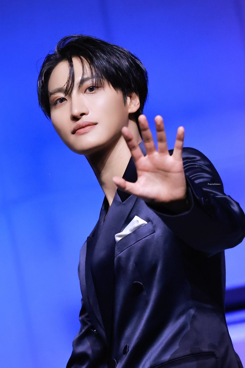 Precio_Ustars's tweet photo. 260809

#ATEEZ #에이티즈 
#SEONGHWA #성화 https://t.co/RrhWszvu8W