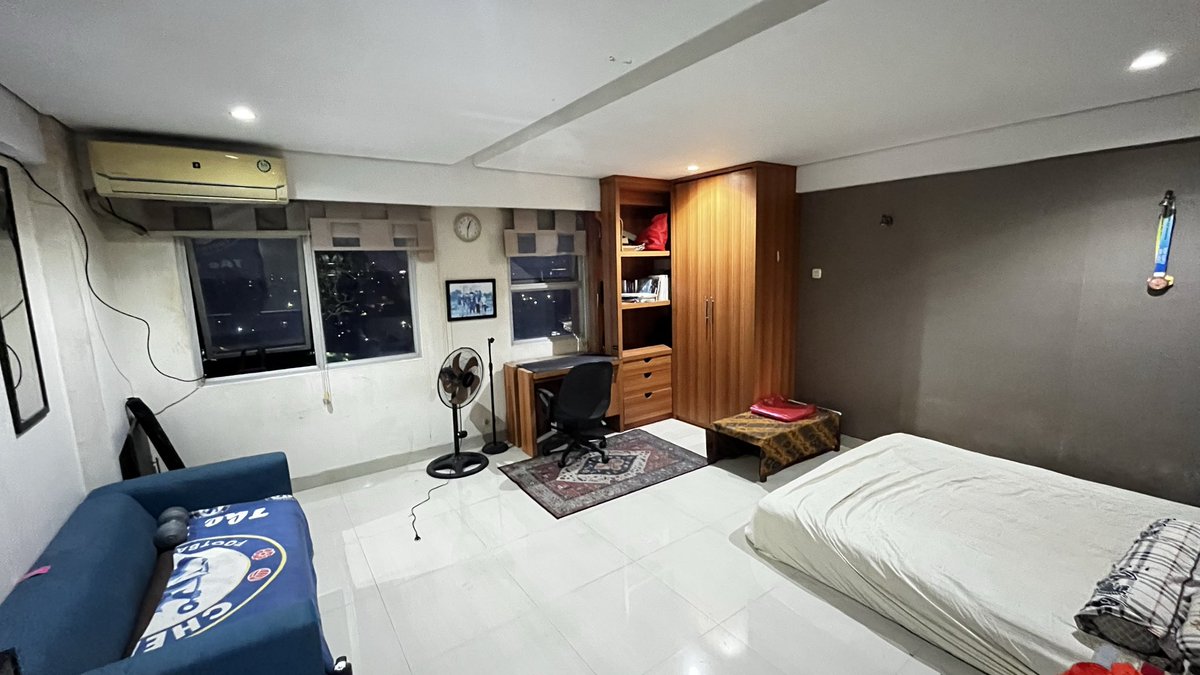 mircaesario's tweet photo. 🏠 DISEWAKAN — Apartemen Full Furnish
Gateway Pesanggrahan, Ciledug Raya, Jakarta, Nomor (Lantai 10 Tower A)

Harga: Rp 2.000.000/bulan
*Belum termasuk biaya maintenance &amp; token listrik

Deposit 500k untuk penyewaan minimal 1 bulan https://t.co/UjW2Sb54mj