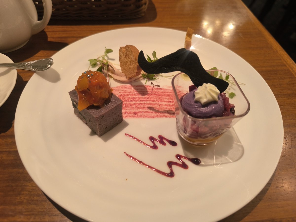 moe010113's tweet photo. 月曜日！！
元気に頑張ります！！ https://t.co/L9ARv2yn9A