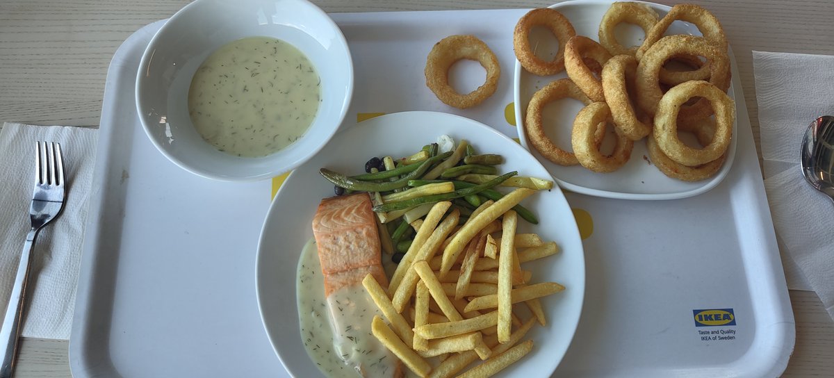 geengot's tweet photo. Lunch https://t.co/r16zZPblyt
