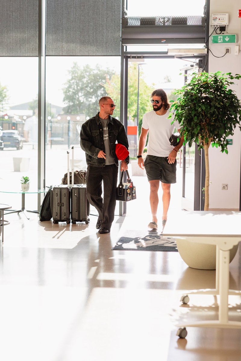 LFC's tweet photo. Checking back in at the AXA Training Centre 📌👋 https://t.co/FNwv0xyI4d