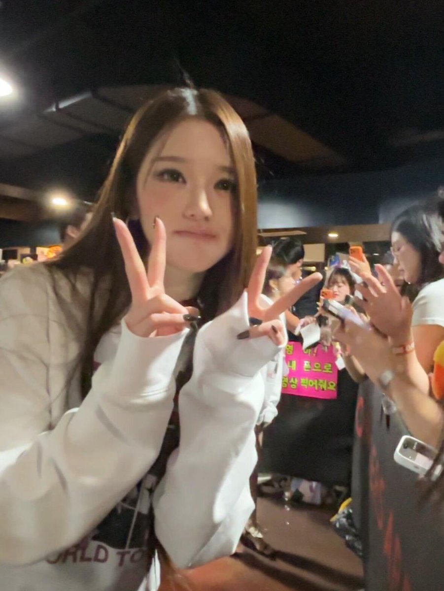 luvwy04's tweet photo. 울거임 애기랑 내좋녕 너무 좋아서............ https://t.co/SxUePk8Vwm