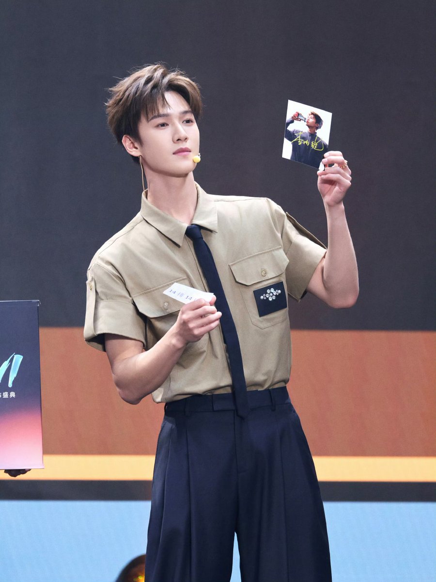 jiaolin24's tweet photo. #LiYunrui on today's 王老吉 WALOVI's new product launch 💚 https://t.co/7OMw0jTmsB