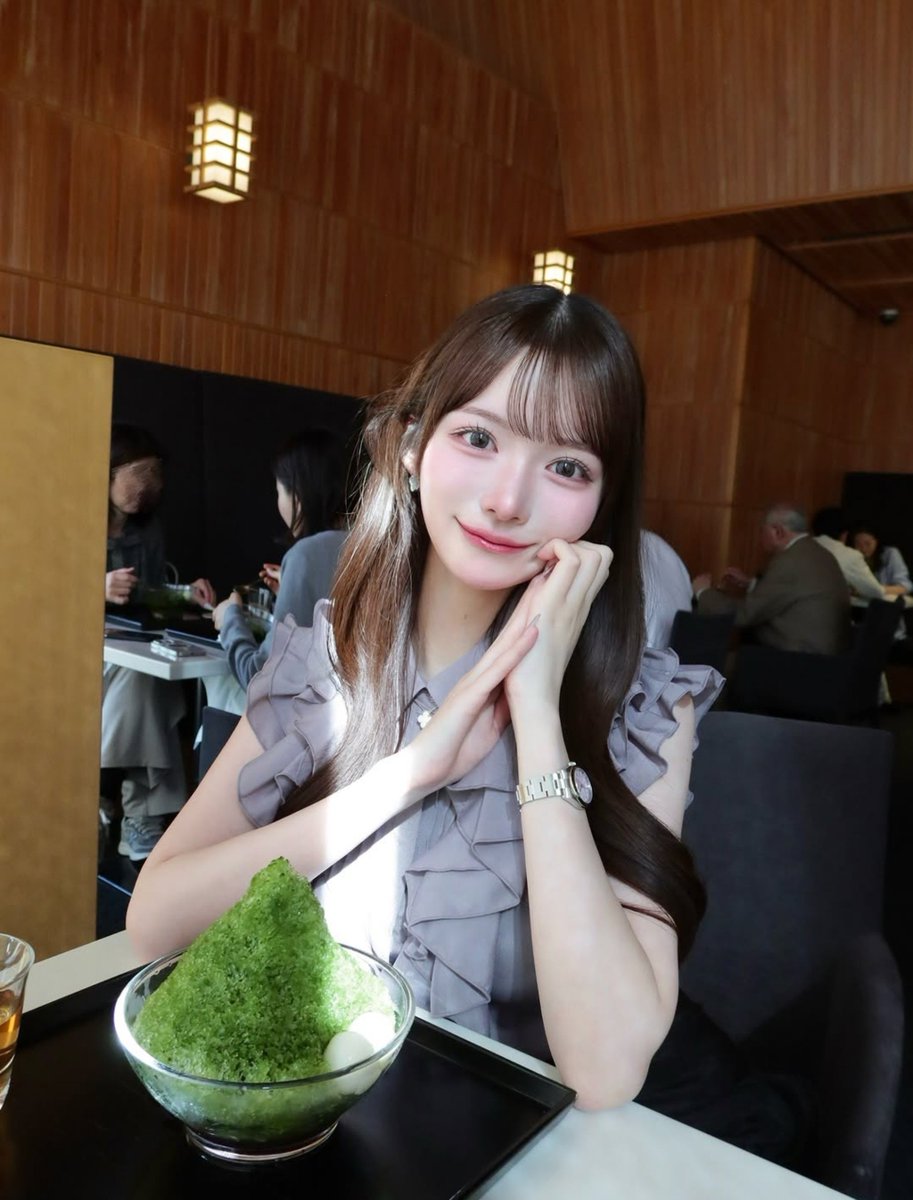 N28536043's tweet photo. 激カワな子見つけた。このお顔の系統めっちゃ気になる...。 https://t.co/2pk3uaie0S
