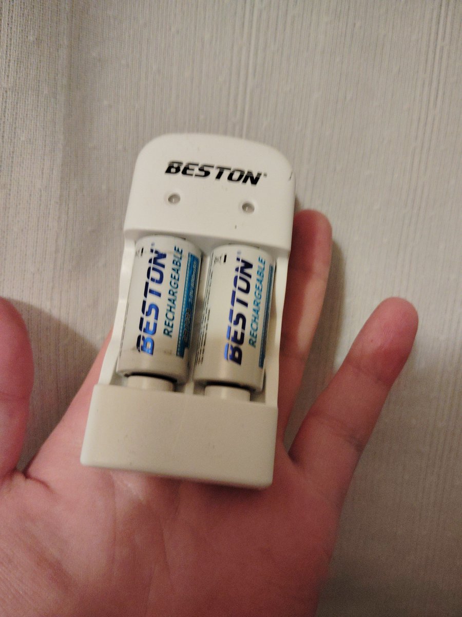 _Reito_K's tweet photo. これおすすめです！

CR123Aって普通に買うと高いですけど、その充電池がありました！
繰り返し使えるし、レプリカのライト等に使っても問題なさそうなので、是非‼️

あきばお～さんで売ってます！ https://t.co/igMx00Dyhh