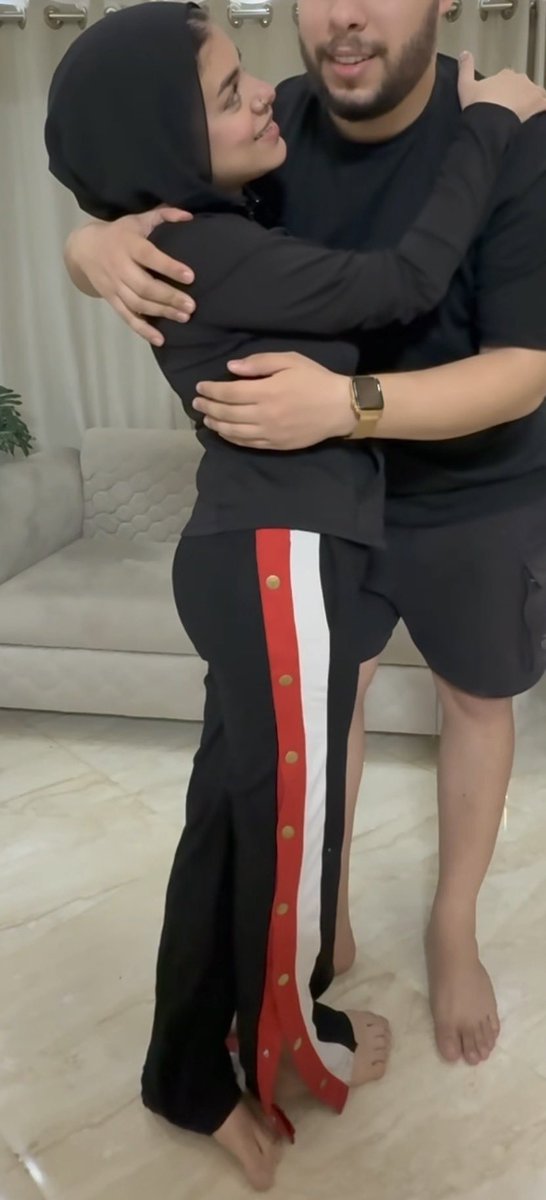 rittajbra's tweet photo. @hijabbishy2 جسمها بينكحنييي 🤤🤤🤤 https://t.co/wIloRJye3o