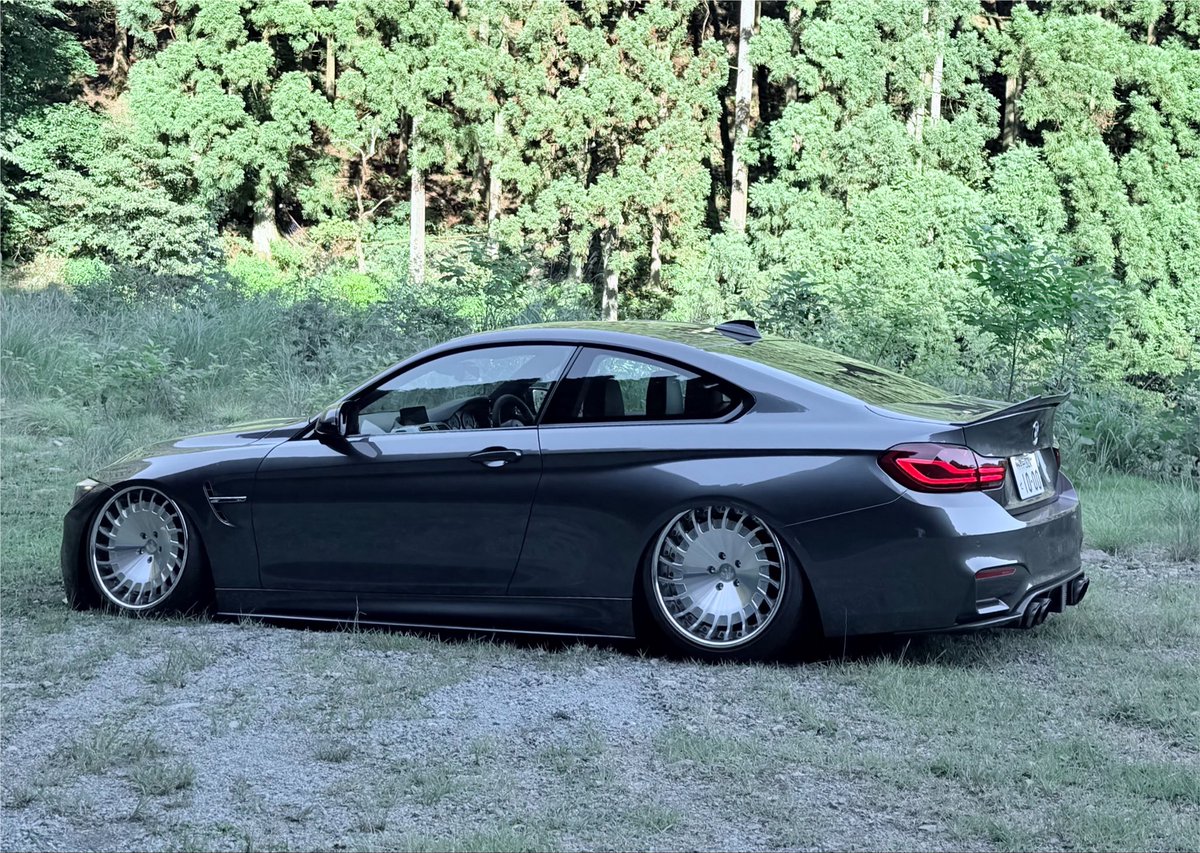 reo_showdown's tweet photo. BMW F82 M4 売ります！

420万  内容次第で値下げ交渉あり。

ニューマティックのエアサスと新品50万オーバーのBMW CSフロントリップがポイントかな！

カスタムベースやドレスアップされる方は特にオススメ。
数百万のパーツが入ってるのでベース車両にピッタリ👍
詳しくはリプ欄へ https://t.co/kGv43w4t96