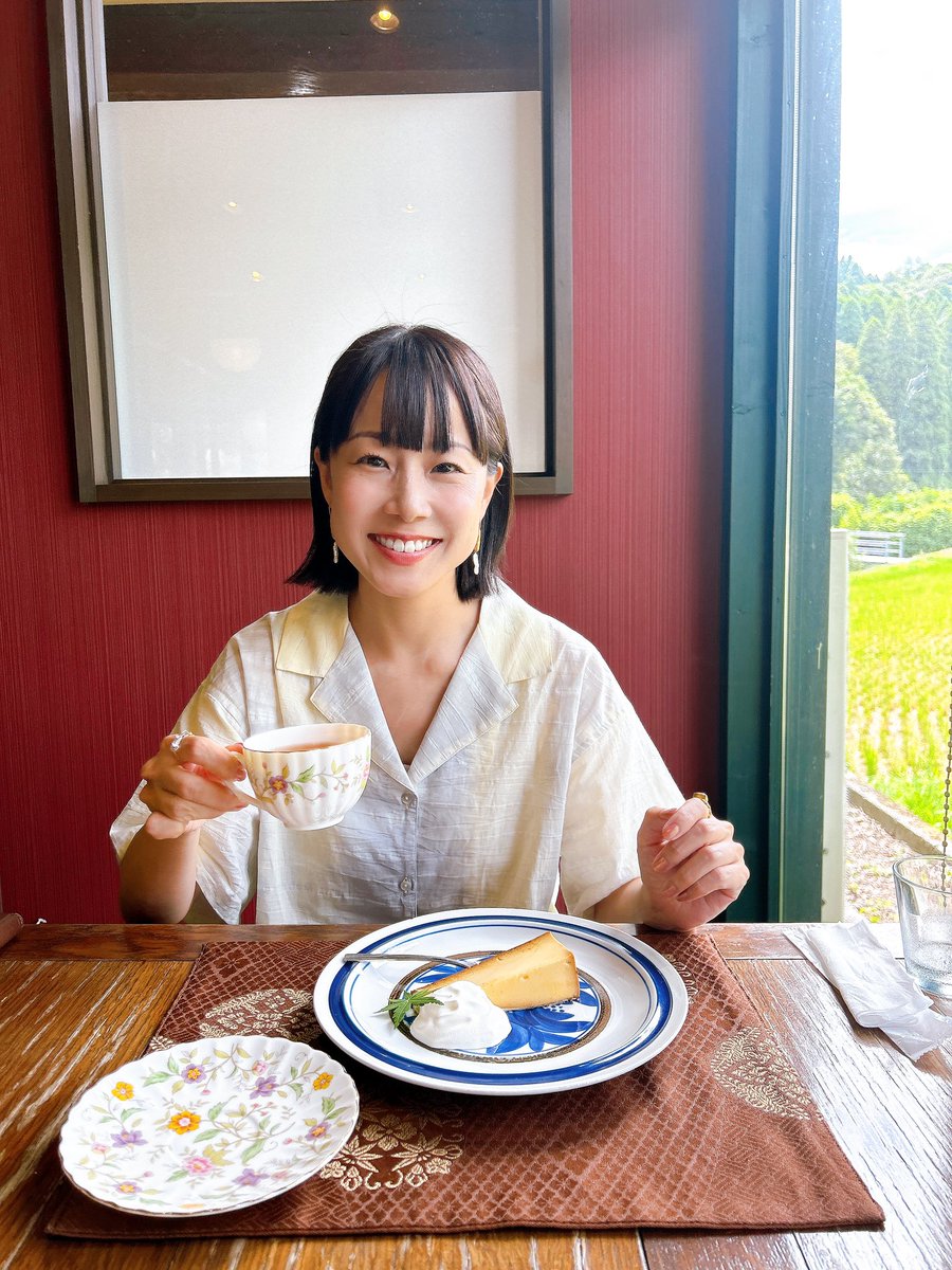 koiwasaki's tweet photo. 久しぶりにみわちゅうとの逢瀬を楽しんできました☺️味はもちろん、お料理と器の組み合わせがどれも美しかった…！
素敵な雑貨屋さんにも連れて行ってもらって、いっぱいお喋りして、みわちゅうの美しくてしなやかな感性を少し分けてもらったような気持ちです✨いつもありがとう〜！ https://t.co/4wAtFTcjBk