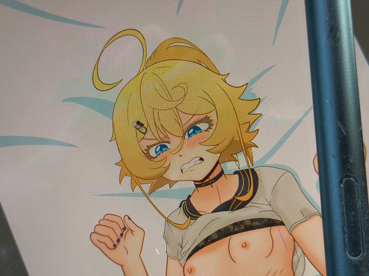 VegetaAxl's tweet photo. Teasing... https://t.co/Qcsk8xN2KC