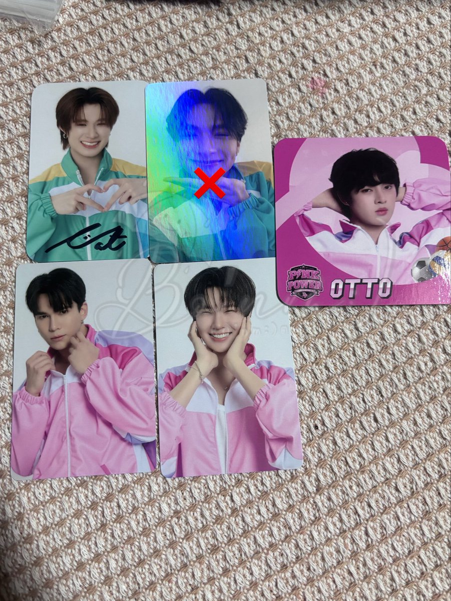 BubleBBoo's tweet photo. WTS ✅ การ์ดกาชา

ฟิวส์  80/1  ❌
Otto ที่รองแก้ว 80/1
แมก 80/1
นป 250/1
ไซน์น้องณฐ  450/1

🛺ส่ง 40 🛺

#กีฬาสีดูมันดิ2026 
#ตลาดนัดดูมันดิ
#ตลาดนัดDMD https://t.co/OOU41FsOnO