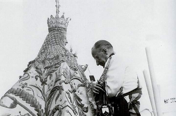 ArchCarmenSF's tweet photo. CONCESIÓN DEL TÍTULO DE CAPITÁN GENERAL A LA SANTÍSIMA VIRGEN DEL CARMEN

Hace 71 años, Nuestra Señora del Carmen, Patrona de la Armada y de San Fernando, fue nombrada Capitán General de la Armada por decreto del 10 de agosto de 1955 en el boletín del Ministerio de Marina. https://t.co/qlfnxUoJsP