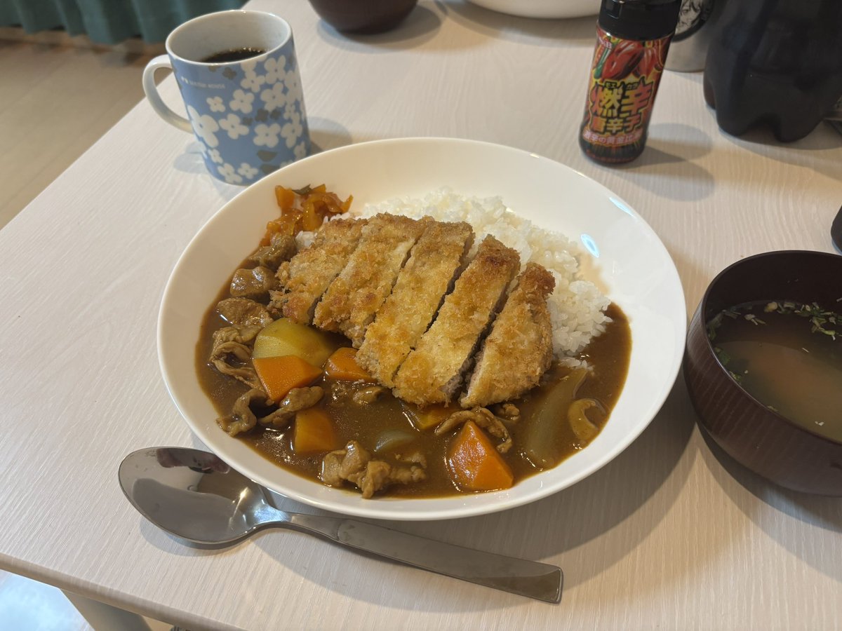 83_rumi's tweet photo. 貝汁と手作りカツカレー🍛🎶 https://t.co/ZoDYprWCqP